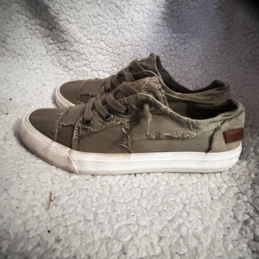 Casual Olive Green Women's Loafers